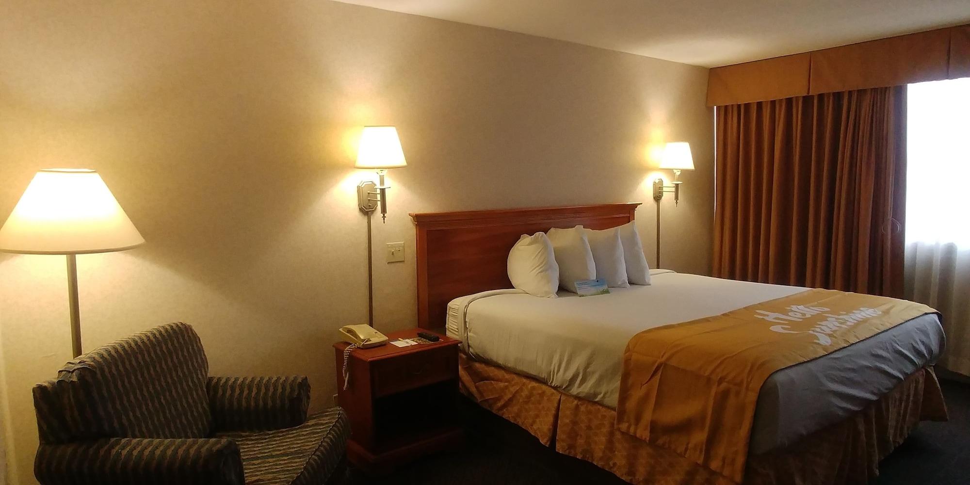 Days Inn By Wyndham Sidney Oh Екстериор снимка