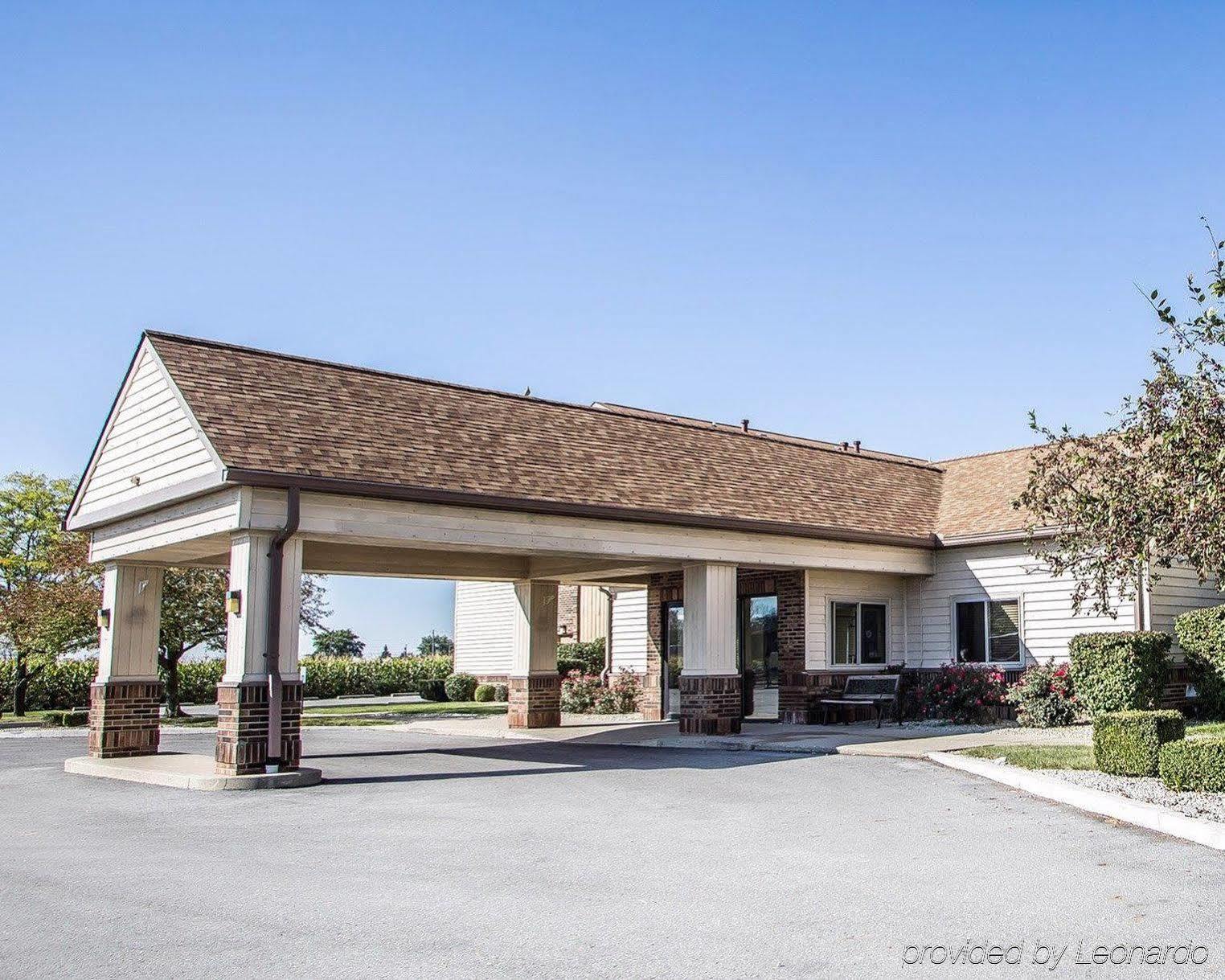 Days Inn By Wyndham Sidney Oh Екстериор снимка